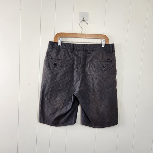 Travis Matthew Mens Gray Flat Front Shorts Golf Casual Summer Travel Golf 32 - Picture 2 of 7